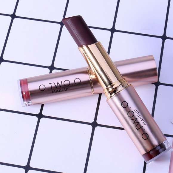 Губная помада O.TWO.O Revolution Lipstick  3.5g (арт. 9095)