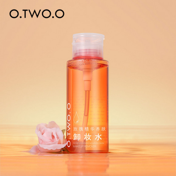 O.TWO.O Средство для снятия макияжа с гиалуроновой кислотой Hyaluronic acid moisturizing Makeup Remover Deep Cleaning Soft Texture арт. SC015 300 ml