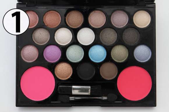 Тени для век Christian Dior 20+2 Сouleurs Eye Shadow 40g+12g (4 оттенка) Тени для век Christian Dior 20+2 Сouleurs Eye Shadow 40g+12g (4 оттенка)