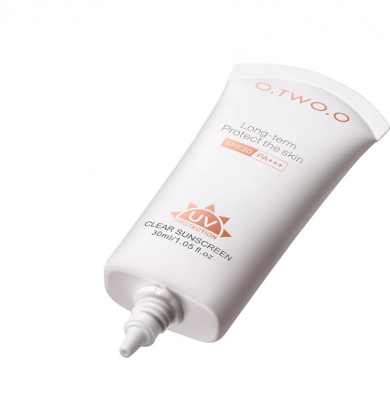 O.TWO.O Увлажняющий Солнцезащитный Крем Легкий Отбеливающий BB Крем SPF 30 арт. FC004 - 30 мл O.TWO.O Увлажняющий Солнцезащитный Крем Легкий Отбеливающий BB Крем SPF 30 арт. FC004 - 30 мл