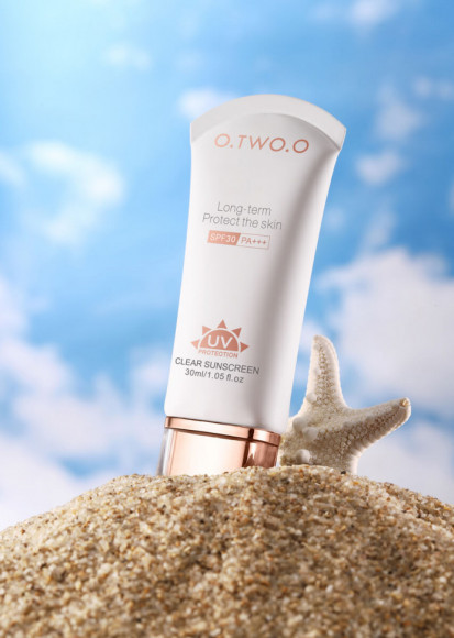 O.TWO.O Увлажняющий Солнцезащитный Крем Легкий Отбеливающий BB Крем SPF 30 арт. FC004 - 30 мл O.TWO.O Увлажняющий Солнцезащитный Крем Легкий Отбеливающий BB Крем SPF 30 арт. FC004 - 30 мл