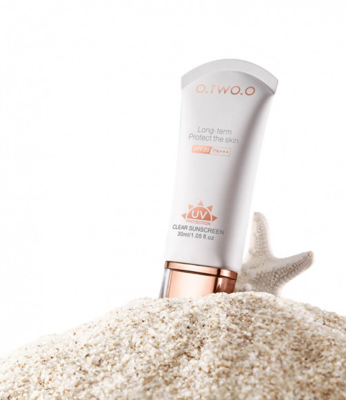 O.TWO.O Увлажняющий Солнцезащитный Крем Легкий Отбеливающий BB Крем SPF 30 арт. FC004 - 30 мл O.TWO.O Увлажняющий Солнцезащитный Крем Легкий Отбеливающий BB Крем SPF 30 арт. FC004 - 30 мл