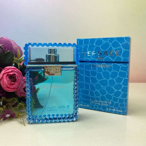 Versace Versace Man Eau Fraiche 100 ml Versace Versace Man Eau Fraiche 100 ml