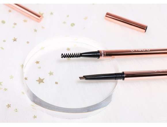 Карандаш для бровей O.TWO.O Fine Triangle eyebrow pencil (арт. 1007) #01 Taupe 0.2 g.
