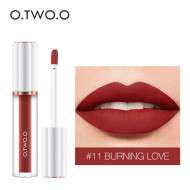 Матовый блеск O.TWO.O Matte liquid lipstick №11 (1009) 3 ml Матовый блеск O.TWO.O Matte liquid lipstick №11 (1009) 3 ml