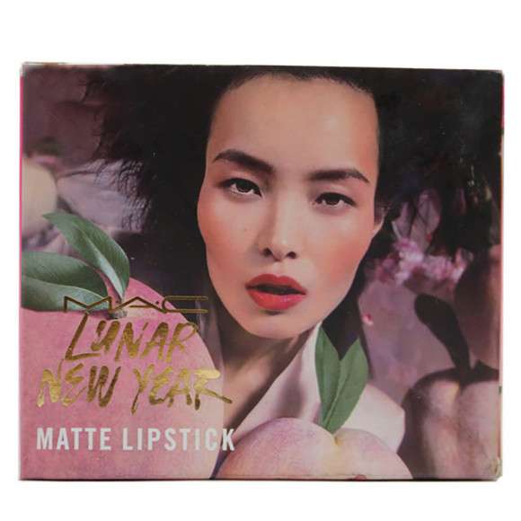 Помада матовая для губ M. Lunar New Year 12 шт. Помада матовая для губ M. Lunar New Year 12 шт.